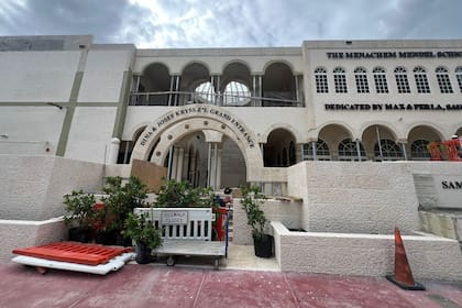 Obras en la sinagoga The Shul, en Surfside, al norte de Miami Beach