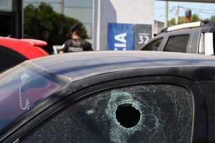 Las huellas del ataque a una comisaría en Rosario
