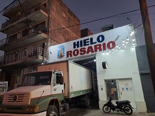 Balearon una fábrica de hielo en Rosario