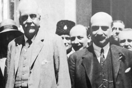 Balfour trabajó junto a Chaim Weizmann, Lionel Walter Rothschild y otros líderes sionistas en la declaración que llevaría su nombre
