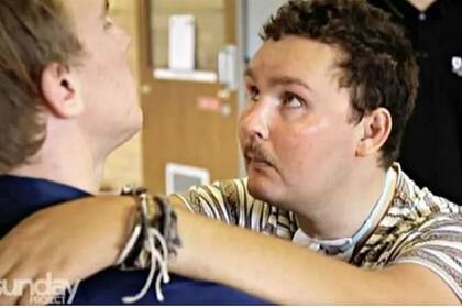 Ballard desafió los obstáculos y logró recobrar el uso de sus brazos a pesar de que los médicos creían que no iba a ser capaz