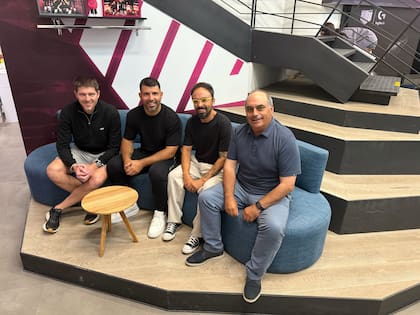 BallHA9 es un cómic digital interactivo desarrollado por el estudio Chromic, fundado por Mario Sgromo, y Krü, la plataforma de esports del Kun Agüero