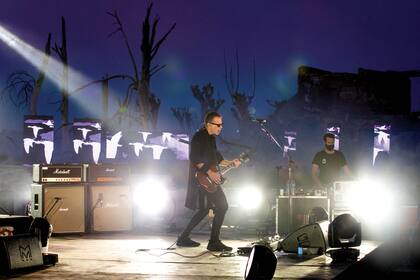 Baltasar Comotto en 'A los pájaros', el show vía que Los Fundamentalistas del Aire Acondicionado grabaron en Epecuén y emitieron vía streaming