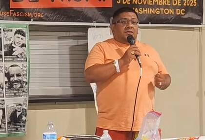 Baltazar Enriquez fue de los primeros en aplicar el uso del silbato para alertar a los migrantes sobre la presencia del ICE