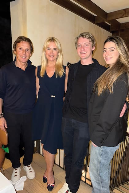 Balthazar Gravier junto a sus padres