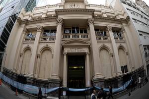 La Justicia Federal de Córdoba ordenó al Banco Central venderle dólares oficiales a la provincia
