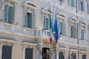 La política italiana y el mundo despiden a Silvio Berlusconi: tendrá un funeral de Estado