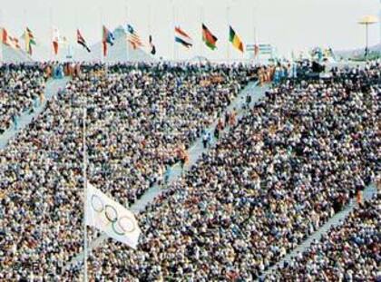 Banderas a media asta y tristeza en el estadio olímpico en 1972