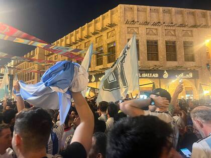 Banderazo argentino en Doha