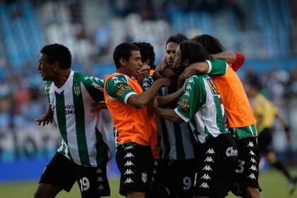 Banfield lo ganó sobre el final / Fernando Massobrio