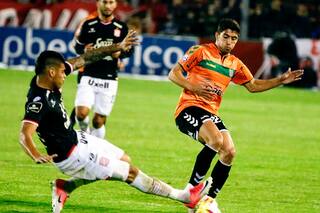 San Martín de Tucumán no puede ganar y el Banfield de Falcioni resiste