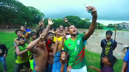 Bangladesh hizo pie en la Argentina: Jamal Bhuyan, capitán de la selección de aquel país, juega en Sol de América de Viedma