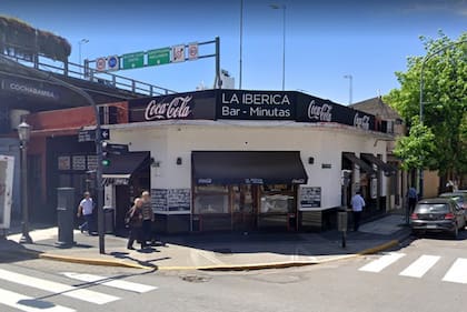 Bar La Ibérica, en Entre Rios y Cochabamba