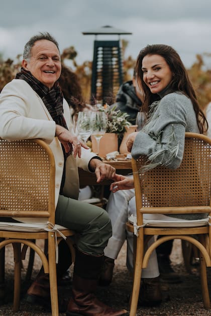 Bárbara Diez y Patricio Tobal en una escapada a Luján de Cuyo, en mayo último