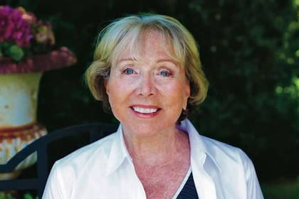 Barbara Kent, aquí en una imagen a sus 80 años, asegura que fue la única de aquel campamento en Ruidoso que superó los 40 años de edad, aunque también debió enfrentar una serie de dolencias que ella atribuye a la lluvia radiactiva