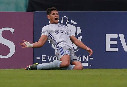 Barceló celebra el segundo de Emelec en el Kempes