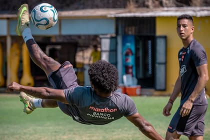 Barcelona precisa sumar en la Bombonera para no complicar su camino en la Libertadores