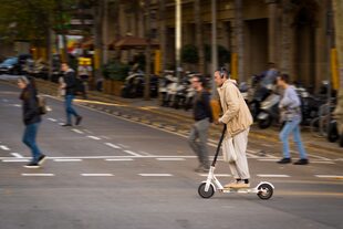 Barcelona, el caso español de cambiar coches por otros medios más amables con el medioambiente