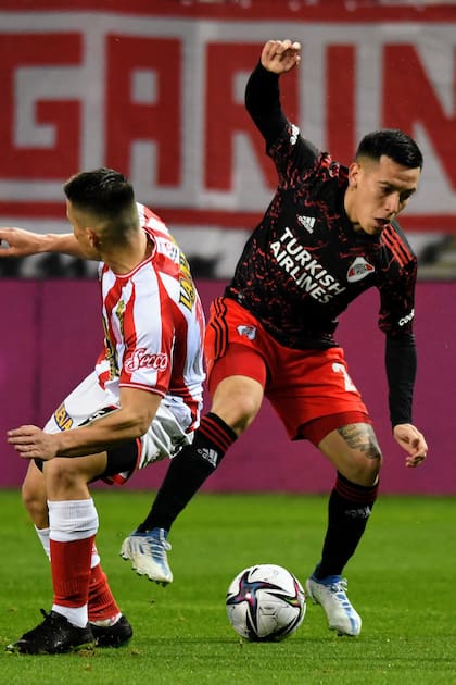 Barco engancha ante un rival