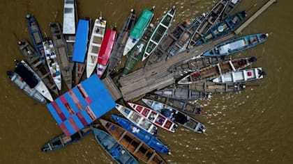 Barcos avistados en la Reserva de Desarrollo Sostenible Mamirauá, en el estado de Amazonas, una zona donde se pesca el pirarucu