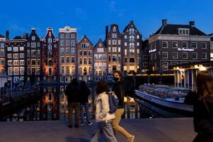 Por qué Amsterdam quiere ser un destino menos masivo