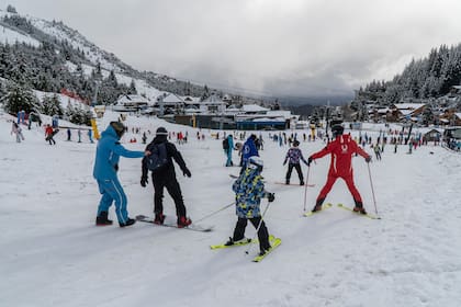 Bariloche. Actividad turística en Cerro Catedral.