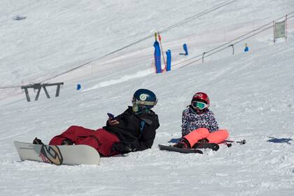 Unos 2000 residentes ingresan por día al Cerro Catedral