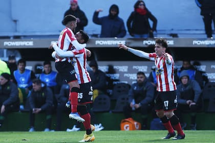 Barracas Central le gana a Defensa y Justicia por 3-0 con goles de Cristian Colmán, Iván Tapia y Bruno Sepúlveda, por la fecha 14 de la Liga Profesional 2022