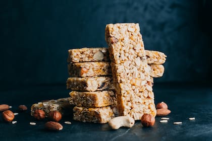 Barras de avellana con frutos secos sin azúcar.