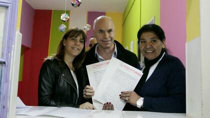 Barrientos, con Rodríguez Larreta y la presidenta de Corporación Buenos Aires Sur, Karina Spalla
