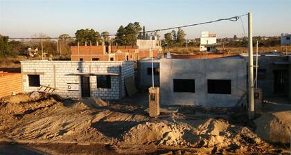 Barrio Tibiletti, en Paraná: casas de Procrear a medio terminar