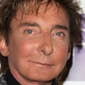Barry Manilow, sobre su “tardía” salida del clóset: “A nadie le importó un comino”