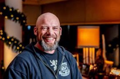 Bart Spring in't Veld hizo un espectáculo teatral para contar todo sobre esa experiencia en Gran Hermano