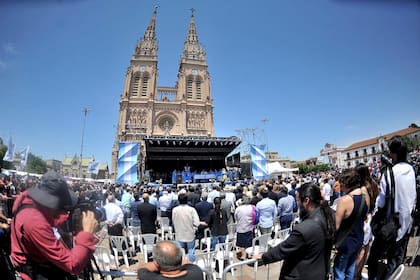 La Iglesia pidió unidad a la dirigencia política en la misa por el Día de la Virgen