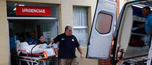 La madre de Bastián habló antes de subir con su hijo al avión sanitario para su traslado