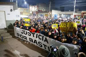 Bastián tenía 10 años y fue asesinado al quedar en medio de la persecución de un policía a motochorros