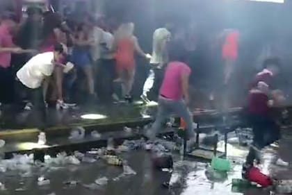Batalla campal dentro del boliche Gitana en Tucumán