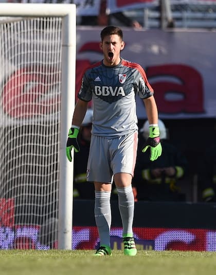 Batalla hizo su presentación en el Monumenta en la fecha 13 ante Vélez (0-0).