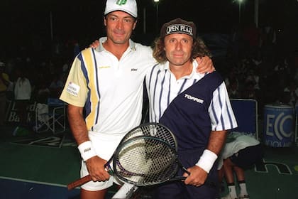 Batata Clerc junto a Guillermo Vilas en Pinamar, año 97.