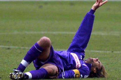 Bati sufre una lesión en su rodilla con la camiseta de Fiorentina