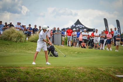 Bautista Gabioud se consagró con un total de 209 golpes (-7)