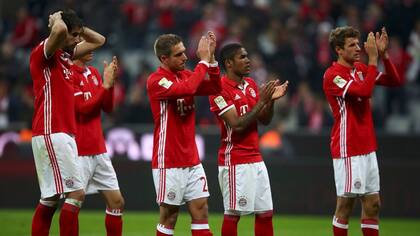 Bayern empató con Schalke pero sigue líder