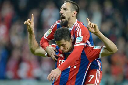 Bayern festejó con un gol de Lewandoski