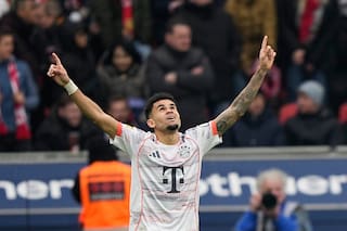 Bayern Múnich empata 1-1 ante Bayer Leverkusen tras 2 rojas y Dortmund se acerca