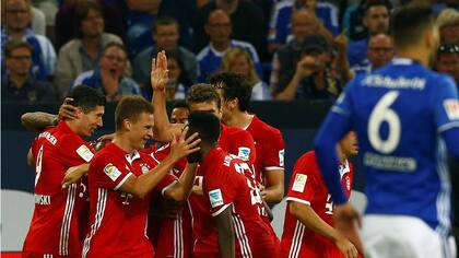 Bayern se impuso por 2-0 ante Schalke 04