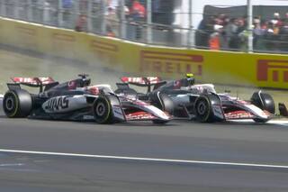 El accidente sincronizado de Bearman y Ocon en el Gran Premio de Gran Bretaña