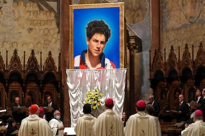 Beatificaron al joven italiano que es considerado el primer "influencer en temas religiosos"