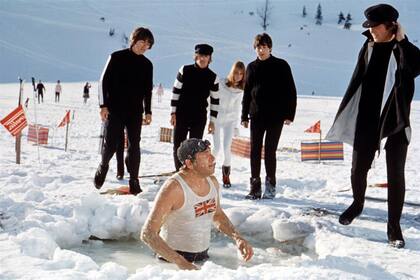 Help!: de los Alpes suizos a las Bahamas