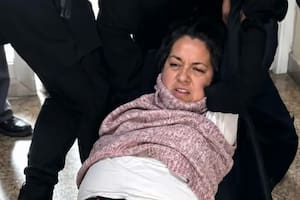 Escándalo en Salta: gritos, forcejeos y una extracción de ADN que terminó en una denuncia por violencia institucional
