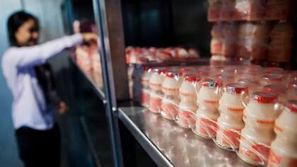 Bebidas probióticas contabilizadas en un supermercado de la India